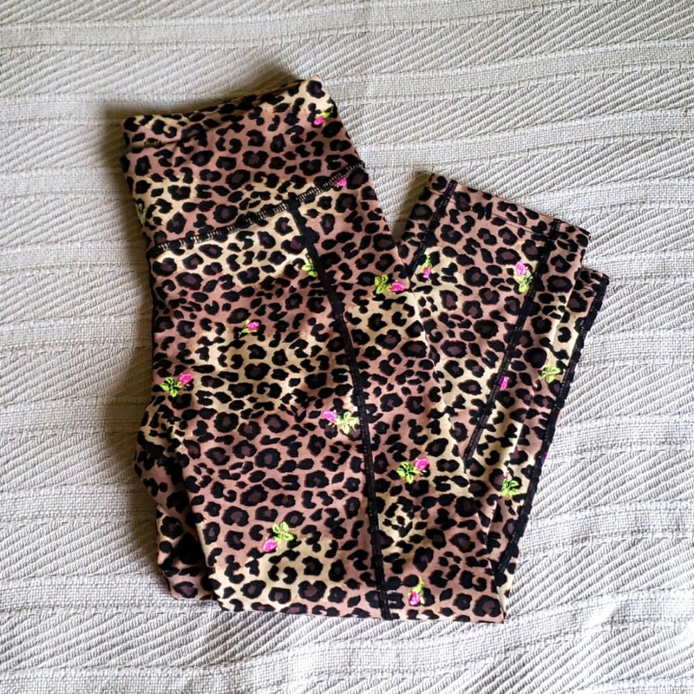 Betsey Johnson Performance Cheetah Print Leggings, small